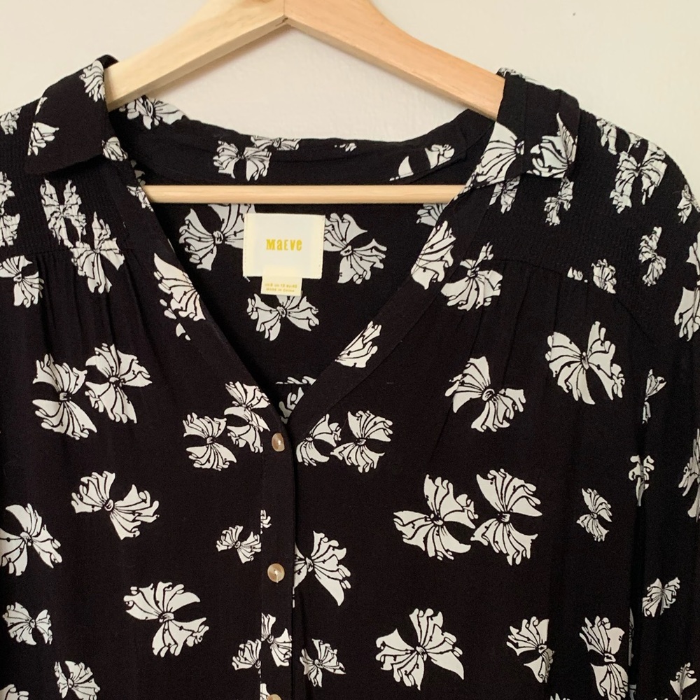 Anthropologie Bow Print Blouse
